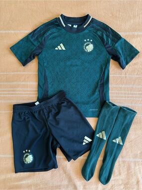 Adidas Copenhagen København soccer kit boy 5/6